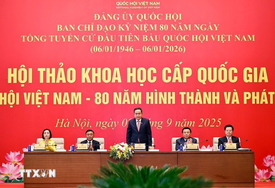 Chủ tịch Quốc hội Trần Thanh Mẫn chủ trì hội thảo. (Ảnh: Doãn Tấn/TTXVN)