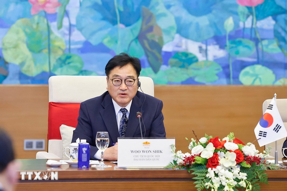 Chủ tịch Quốc hội Đại Hàn Dân Quốc Woo Won Shik phát biểu tại hội đàm. (Ảnh: Doãn Tấn /TTXVN)