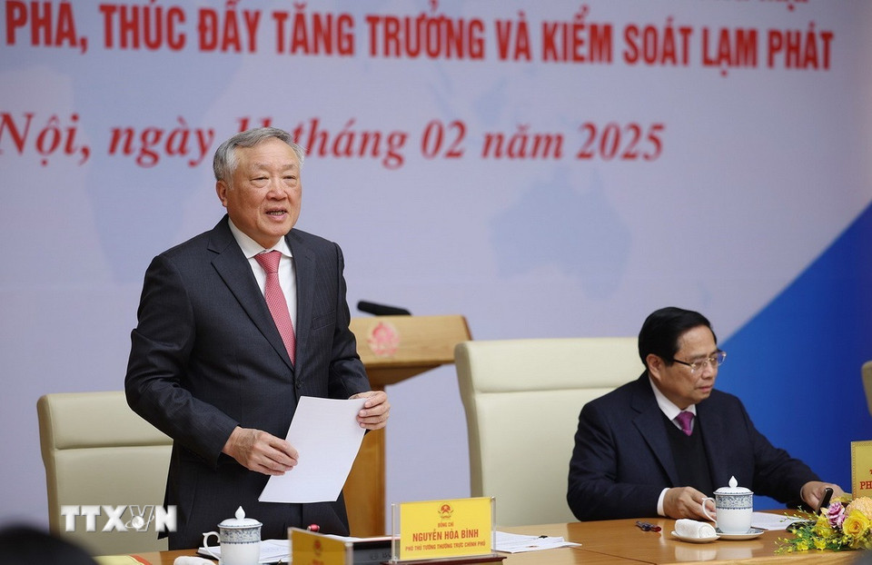 Phó Thủ tướng Thường trực Chính phủ Nguyễn Hoà Bình phát biểu. (Ảnh: Dương Giang/TTXVN)