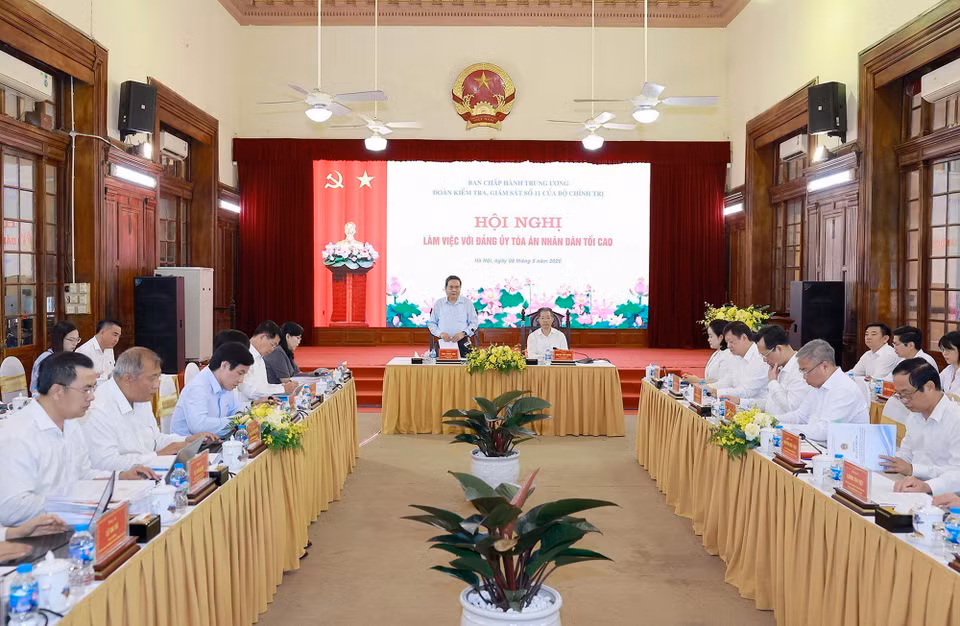 Chủ tịch Quốc hội Trần Thanh Mẫn, Trưởng đoàn Kiểm tra, giám sát số 11 phát biểu. (Ảnh: Doãn Tấn/TTXVN)