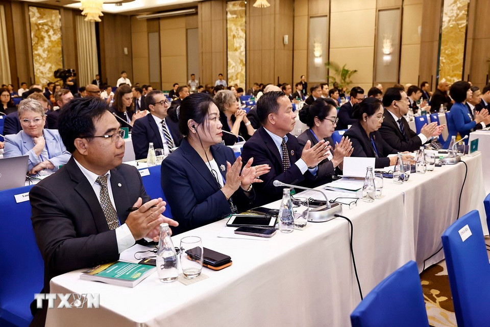 Đại biểu dự khai mạc diễn đàn. (Ảnh: Doãn Tấn/TTXVN)