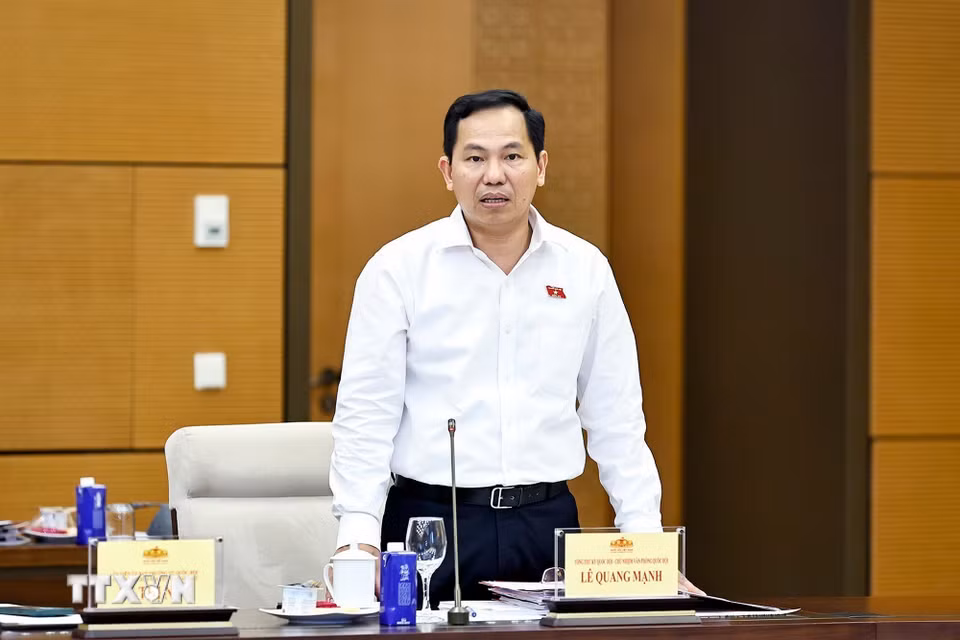 Tổng thư ký Quốc hội, Chủ nhiệm Văn phòng Quốc hội Lê Quang Mạnh phát biểu. (Ảnh: Doãn Tấn/TTXVN)