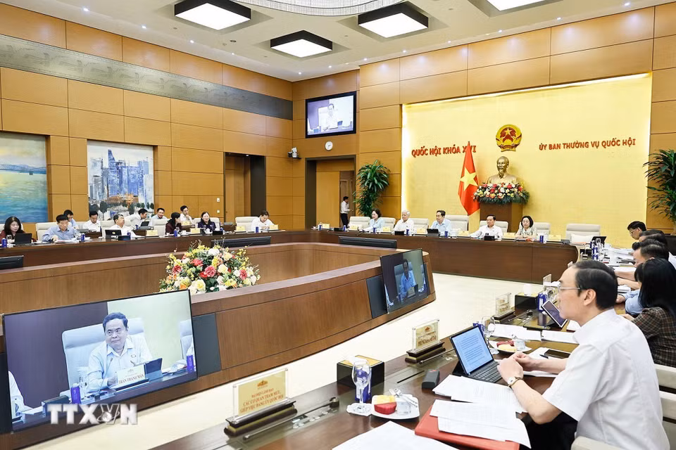 Chủ tịch Quốc hội Trần Thanh Mẫn chủ trì cuộc họp với các cơ quan của Quốc hội về sơ kết công tác 6 tháng đầu năm 2026. (Ảnh: Doãn Tấn/TTXVN)