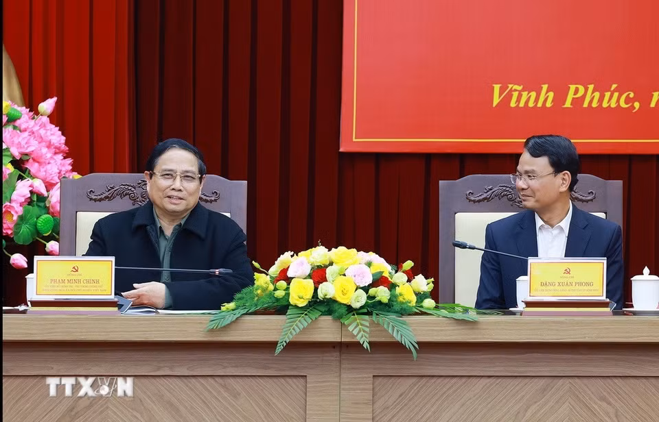 Thủ tướng Phạm Minh Chính làm việc với Ban Thường vụ Tỉnh ủy Vĩnh Phúc về tình hình phát triển kinh tế-xã hội. (Ảnh: Dương Giang/TTXVN)