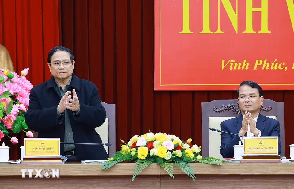 Thủ tướng Phạm Minh Chính làm việc với Ban Thường vụ Tỉnh ủy Vĩnh Phúc về tình hình phát triển kinh tế-xã hội. (Ảnh: Dương Giang/TTXVN)