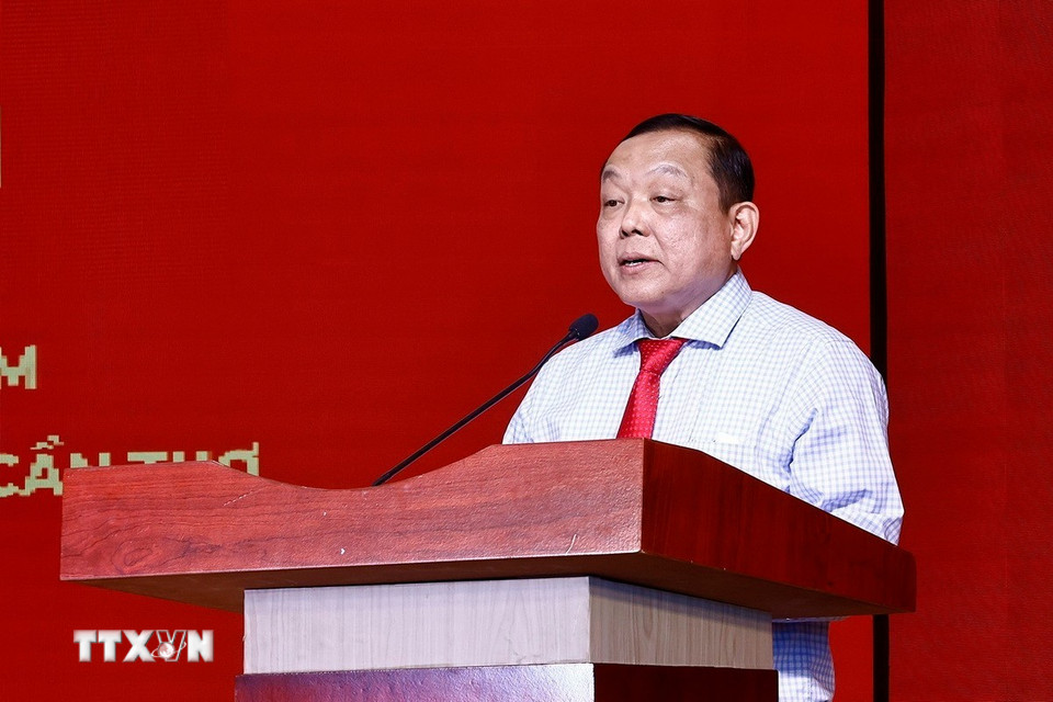 Tiến sỹ, luật sư Nguyễn Tiến Dũng, Chủ tịch Hội đồng quản trị Trường Đại học Nam Cần Thơ phát biểu. (Ảnh: Doãn Tấn/TTXVN)