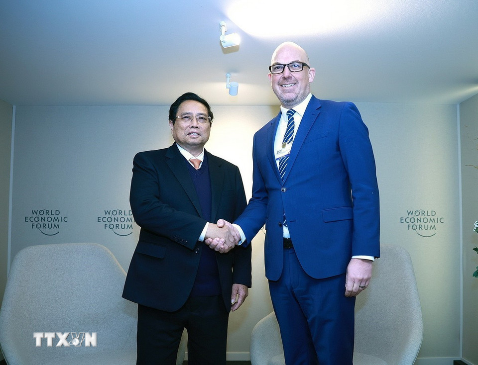 Thủ tướng Phạm Minh Chính gặp Thủ tướng Liechtenstein Daniel Risch. (Ảnh: Dương Giang/TTXVN)