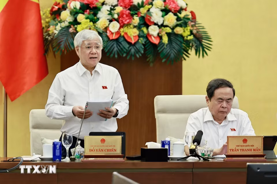 Phó Chủ tịch Thường trực Quốc hội Đỗ Văn Chiến phát biểu. (Ảnh: Doãn Tấn/TTXVN)