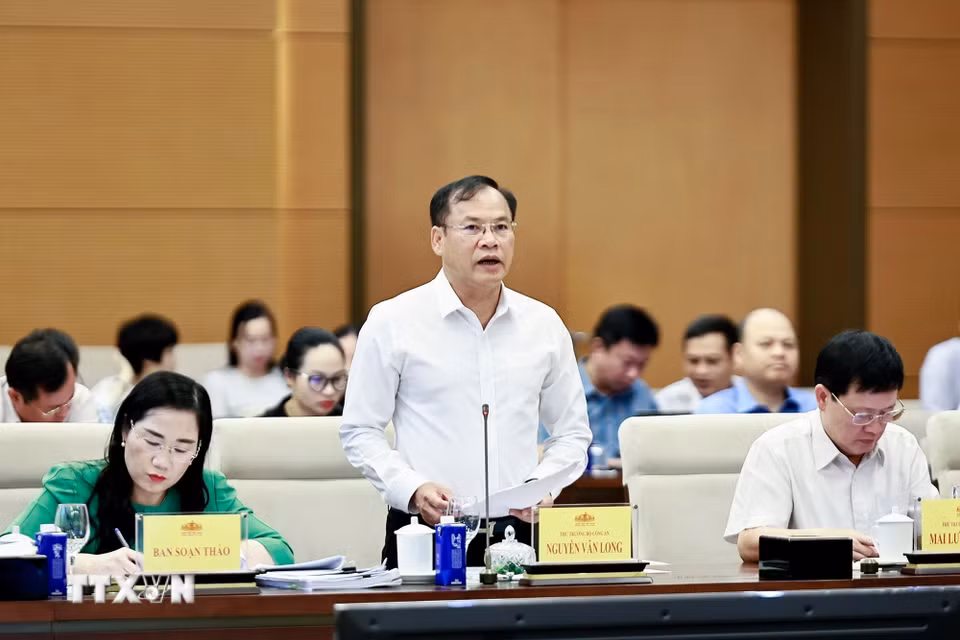 Thứ trưởng Bộ Công an Nguyễn Văn Long phát biểu. (Ảnh: Doãn Tấn/TTXVN)