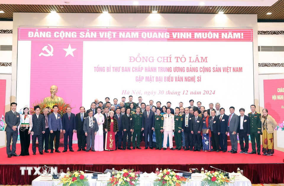 Tổng Bí thư Tô Lâm và các đại biểu. (Ảnh: Thống Nhất/TTXVN)