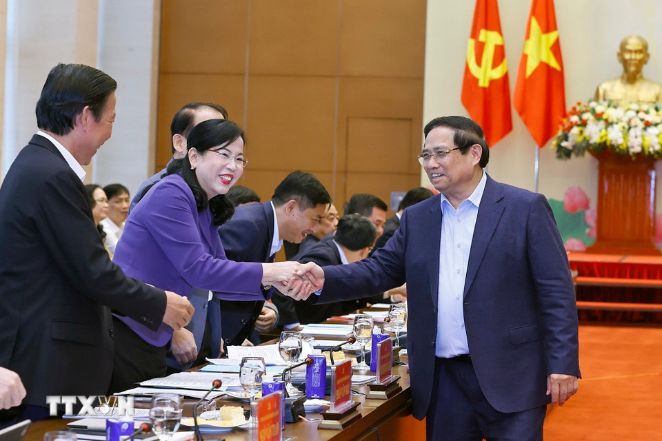 Thủ tướng Chính phủ Phạm Minh Chính với đại biểu. (Ảnh: Doãn Tấn/TTXVN)