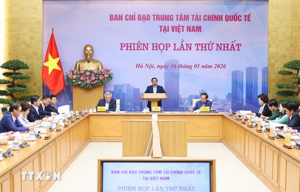 Thủ tướng Phạm Minh Chính chủ trì phiên họp thứ nhất của Ban Chỉ đạo về Trung tâm tài chính quốc tế tại Việt Nam. (Ảnh: Dương Giang/TTXVN)