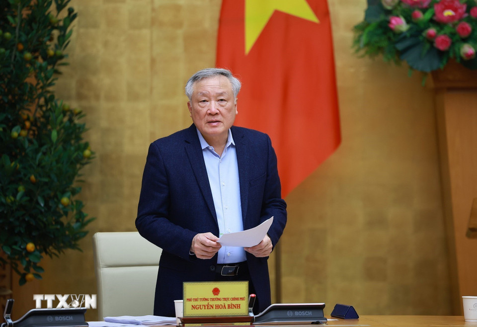 Phó Thủ tướng Thường trực Nguyễn Hoà Bình điều hành Phiên họp Chính phủ Thường kỳ tháng 1 năm 2026 trực tuyến với các địa phương. (Ảnh: Dương Giang/TTXVN)