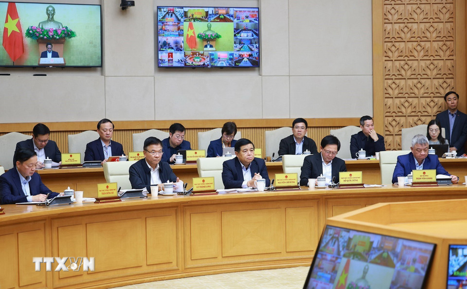 Các Phó Thủ tướng tham dự Phiên họp Chính phủ Thường kỳ tháng 1 năm 2026 trực tuyến với các địa phương. (Ảnh: Dương Giang/TTXVN)
