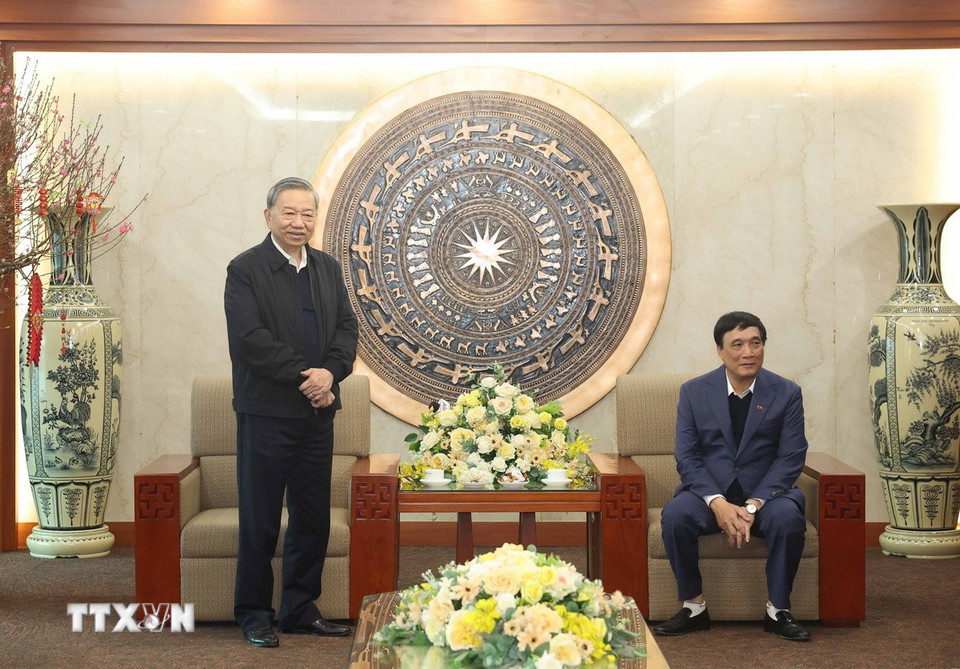 Tổng Bí thư Tô Lâm chúc Tết Đảng bộ, chính quyền và nhân dân tỉnh Phú Thọ. (Ảnh: Thống Nhất/TTXVN)