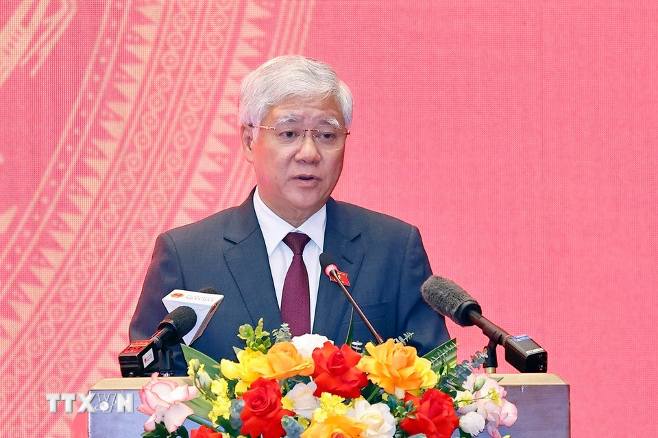 Đồng chí Đỗ Văn Chiến, Phó Bí thư Thường trực Đảng ủy Quốc hội phát biểu nhận nhiệm vụ. (Ảnh: Doãn Tấn/TTXVN)