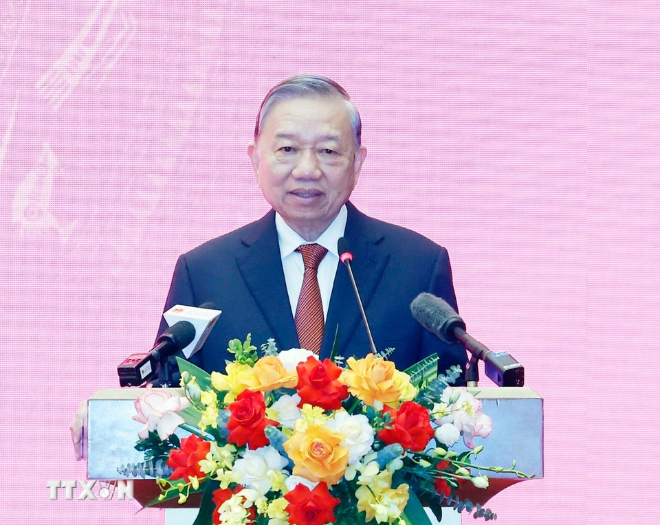 Tổng Bí thư Tô Lâm phát biểu giao nhiệm vụ cho đồng chí Đỗ Văn Chiến. (Ảnh: Thống Nhất/TTXVN)