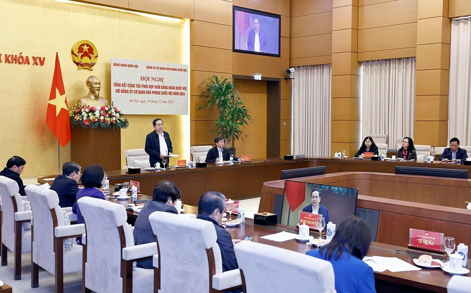 Quang cảnh Hội nghị tổng kết giữa Đảng đoàn Quốc hội với Đảng uỷ Cơ quan Văn phòng Quốc hội. (Ảnh: Doãn Tấn/TTXVN)