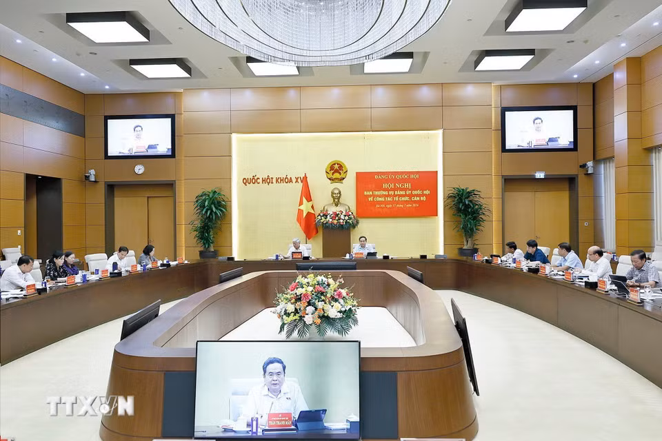 Chủ tịch Quốc hội Trần Thanh Mẫn chủ trì Hội nghị Ban Thường vụ Đảng uỷ Quốc hội về công tác tổ chức, cán bộ. (Ảnh: Doãn Tấn/TTXVN)