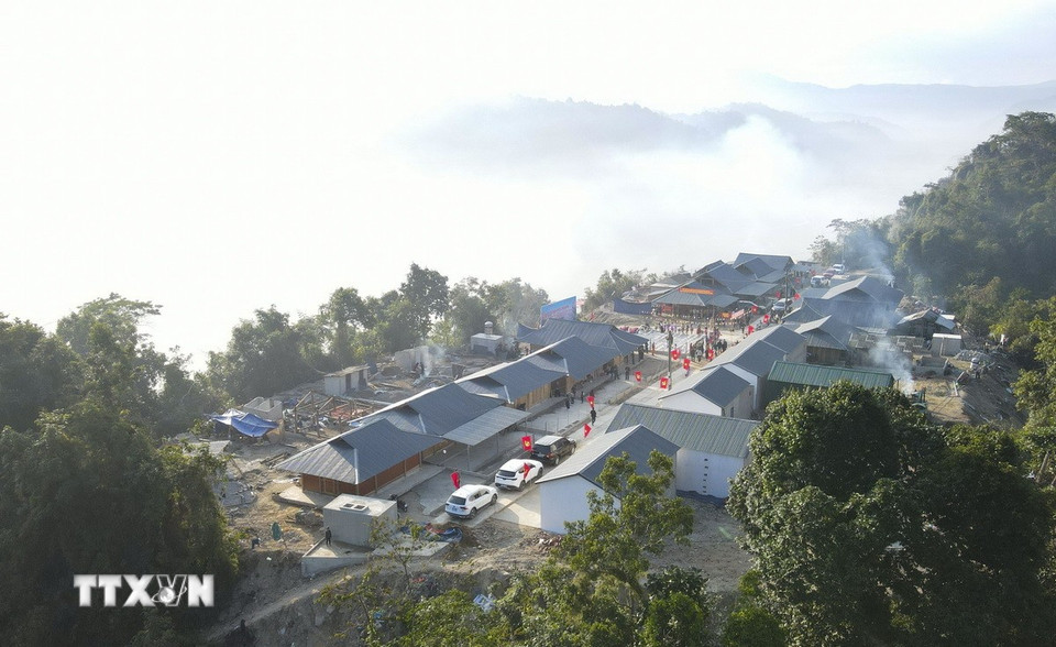 Toàn cảnh điểm dân cư Huổi Ké vừa mới được hoàn thành. (Ảnh: Xuân Tư/TTXVN)