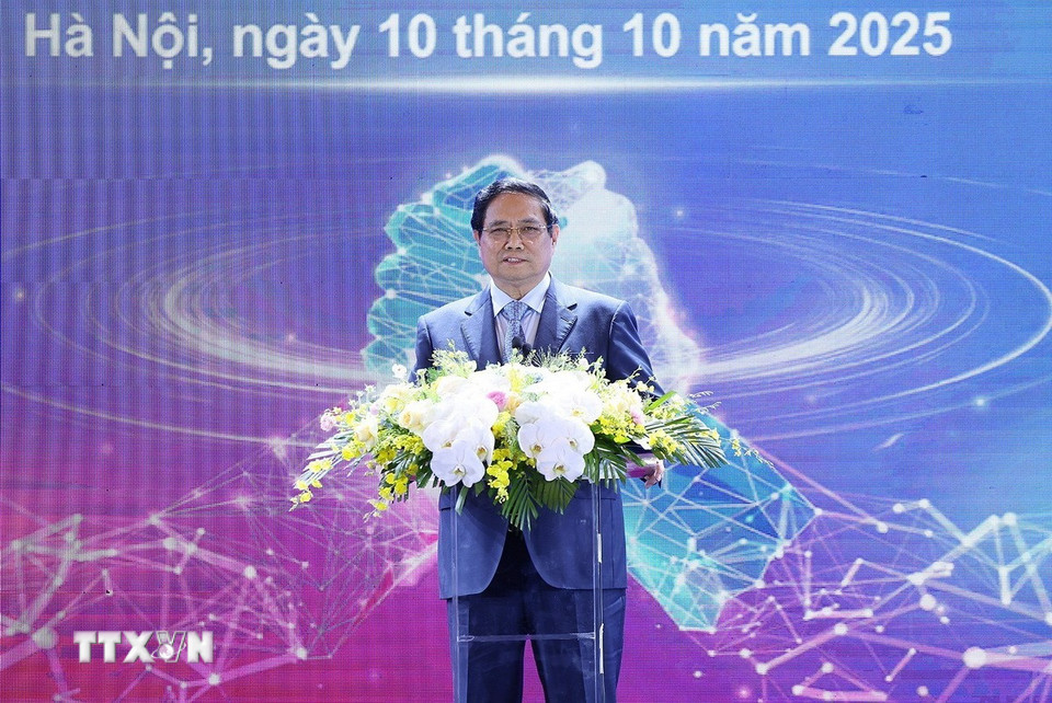 Thủ tướng Phạm Minh Chính phát biểu tại Phiên họp cấp cao Toàn cảnh Kinh tế tư nhân lần thứ nhất (ViPEL 2025). (Ảnh: Dương Giang/TTXVN)