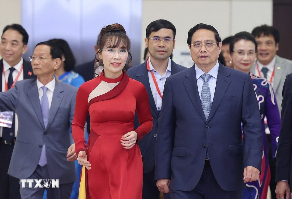 Thủ tướng Phạm Minh Chính đến dự Chương trình "Toàn cảnh Kinh tế tư nhân lần thứ nhất" (ViPEL 2025). (Ảnh: Dương Giang/TTXVN)