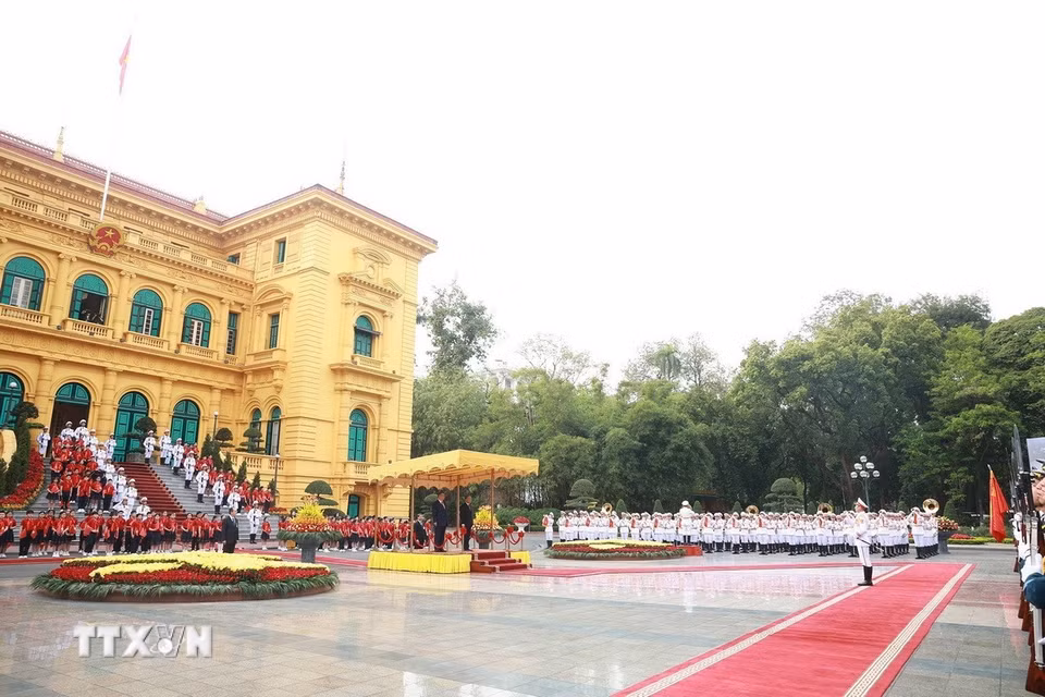 Lễ đón Tổng Bí thư, Chủ tịch nước Trung Quốc Tập Cận Bình thăm cấp Nhà nước tới Việt Nam. (Ảnh: TTXVN)