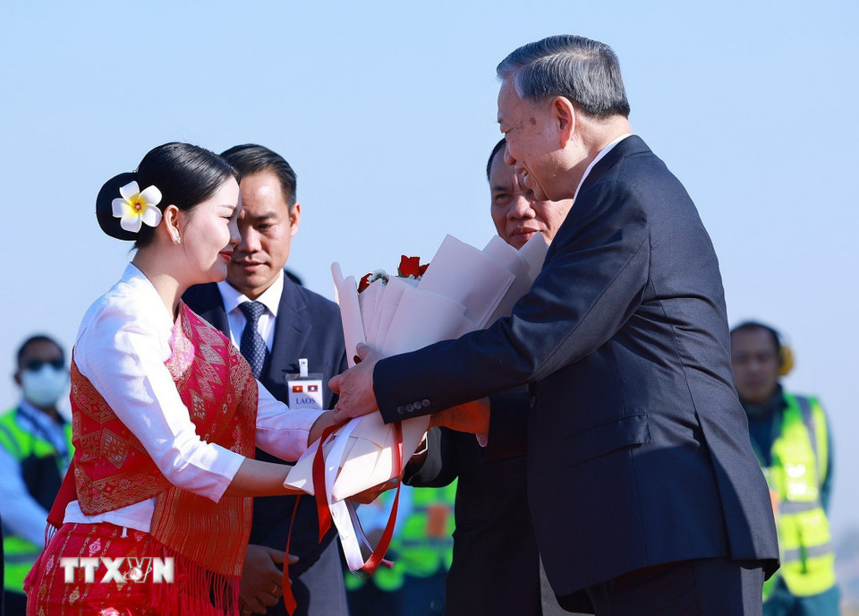 Lễ đón Tổng Bí thư Tô Lâm cùng Đoàn đại biểu cấp cao Việt Nam sang thăm cấp Nhà nước tới Lào. (Ảnh: Dương Giang/TTXVN)