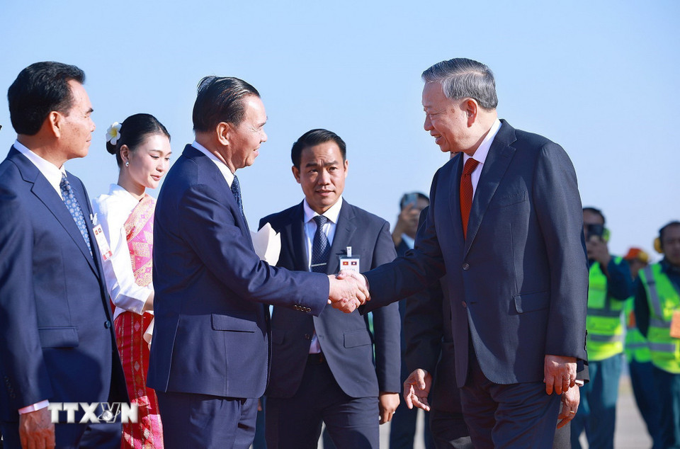 Lễ đón Tổng Bí thư Tô Lâm cùng Đoàn đại biểu cấp cao Việt Nam sang thăm cấp Nhà nước tới Lào. (Ảnh: Dương Giang/TTXVN)