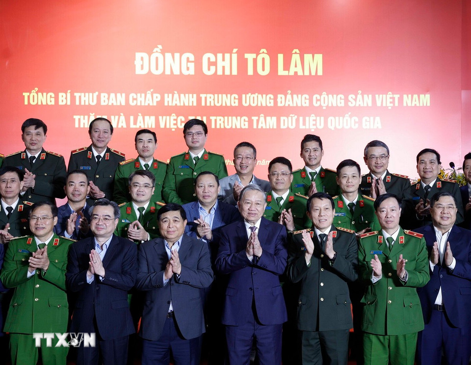 Tổng Bí thư Tô Lâm với các đại biểu. (Ảnh: Thống Nhất/TTXVN)