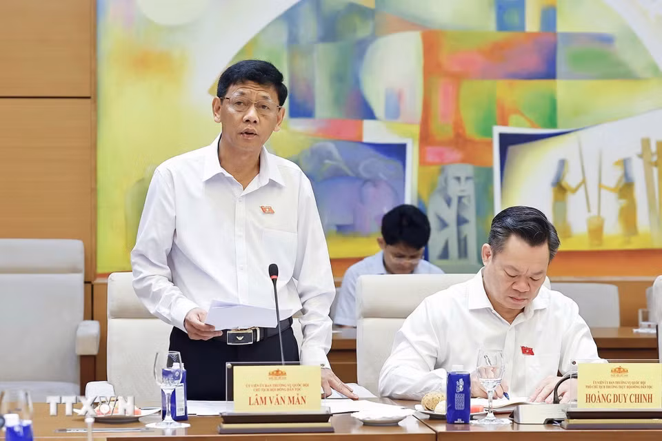 Chủ tịch Hội đồng Dân tộc của Quốc hội Lâm Văn Mẫn phát biểu. (Ảnh: Doãn Tấn/TTXVN)