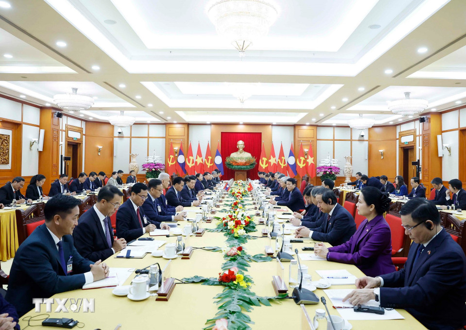 Cuộc hội đàm giữa Tổng Bí thư Tô Lâm và đoàn cấp cao Việt Nam với Tổng Bí thư, Chủ tịch nước Lào Thongloun Sisoulith và đoàn cấp cao Lào. (Ảnh: Thống Nhất/TTXVN)