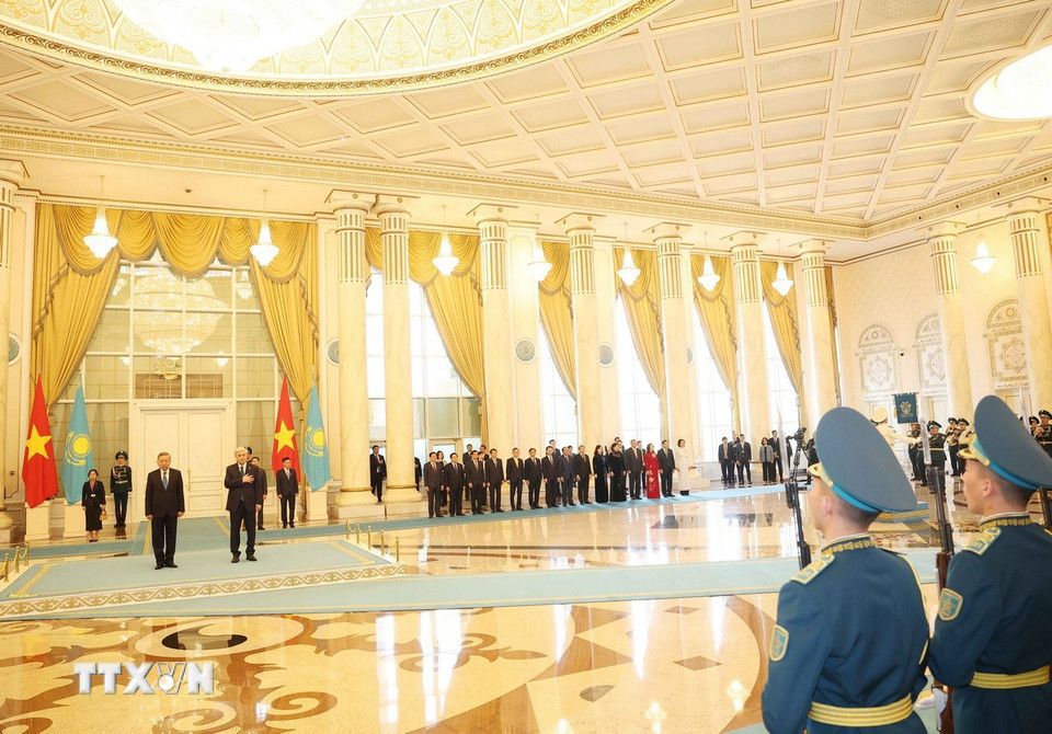 Lễ đón Tổng Bí thư Tô Lâm và Phu nhân thăm cấp Nhà nước tới Cộng hòa Kazakhstan. (Ảnh: Thống Nhất/TTXVN)