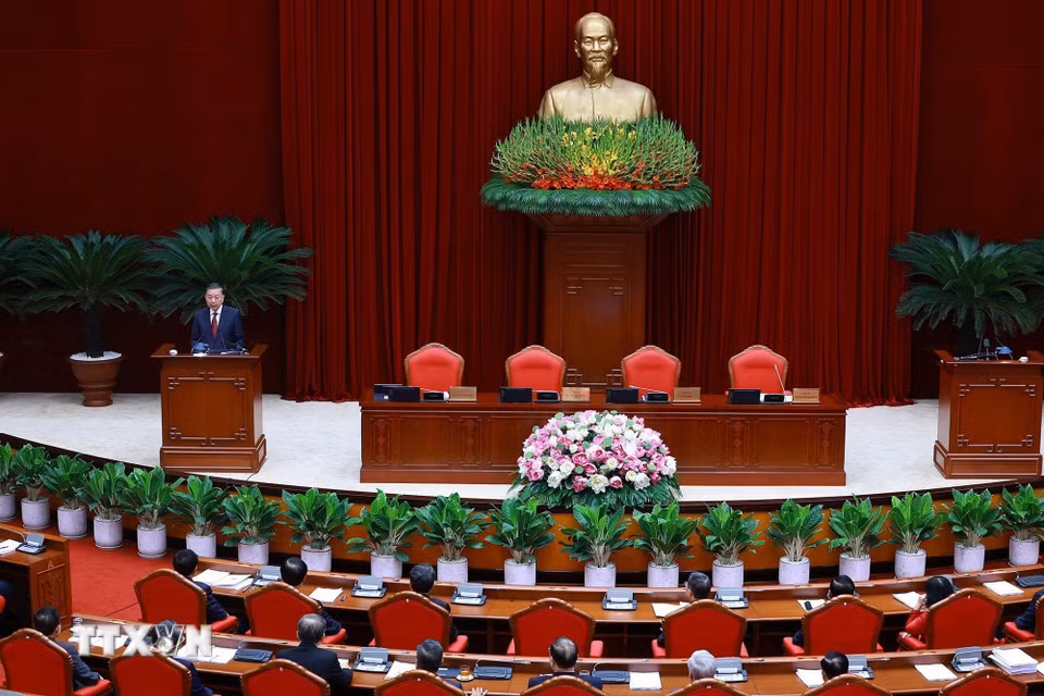 Tổng Bí thư, Chủ tịch nước Tô Lâm phát biểu bế mạc Hội nghị lần thứ ba Ban Chấp hành Trung ương Đảng khóa XIV. (Ảnh: Dương Giang/TTXVN)