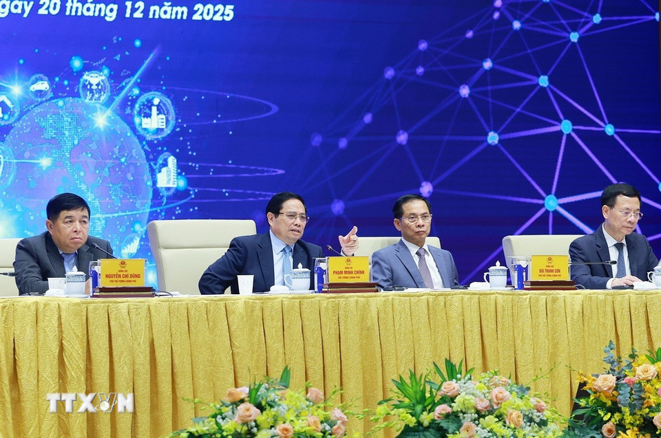 Thủ tướng Phạm Minh Chính chủ trì Diễn đàn Quốc gia phát triển kinh tế số và xã hội số lần thứ 3. (Ảnh: Dương Giang/TTXVN)