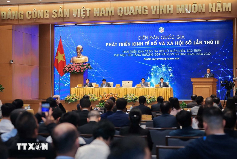 Thủ tướng Phạm Minh Chính phát biểu khai mạc Diễn đàn. (Ảnh: Hoàng Hiếu/TTXVN)