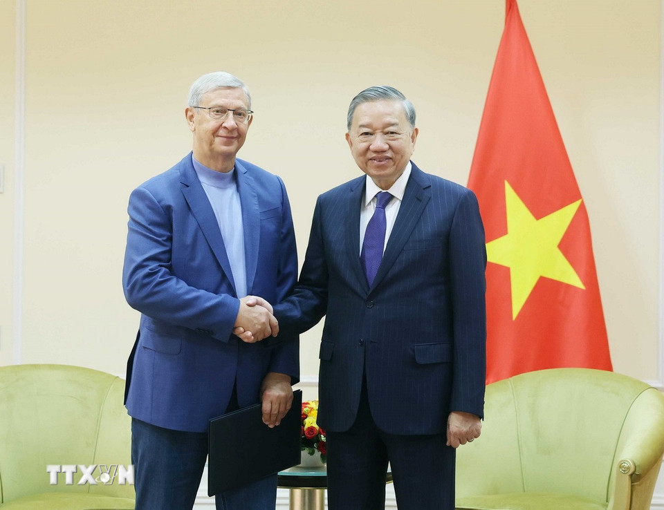 Tổng Bí thư Tô Lâm tiếp ông Vladimir Yevtushenkov, Nhà sáng lập Công ty Cổ phần đại chúng AFK Sistema. (Ảnh: Thống Nhất/TTXVN)