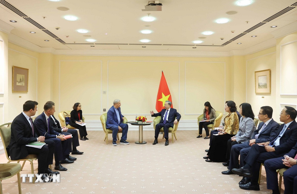 Tổng Bí thư Tô Lâm tiếp ông Vladimir Yevtushenkov, Nhà sáng lập Công ty Cổ phần đại chúng AFK Sistema. (Ảnh: Thống Nhất/TTXVN)