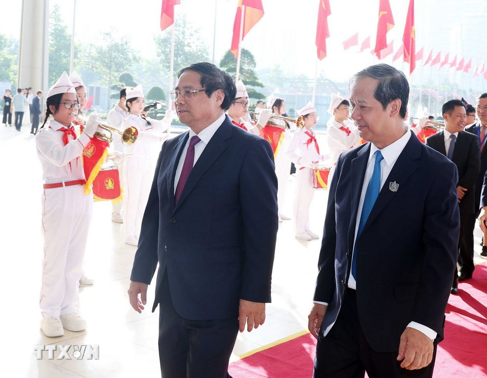 Thủ tướng Phạm Minh Chính tới dự Lễ kỷ niệm 80 năm truyền thống ngành Giáo dục. (Ảnh: Thống Nhất/ TTXVN)