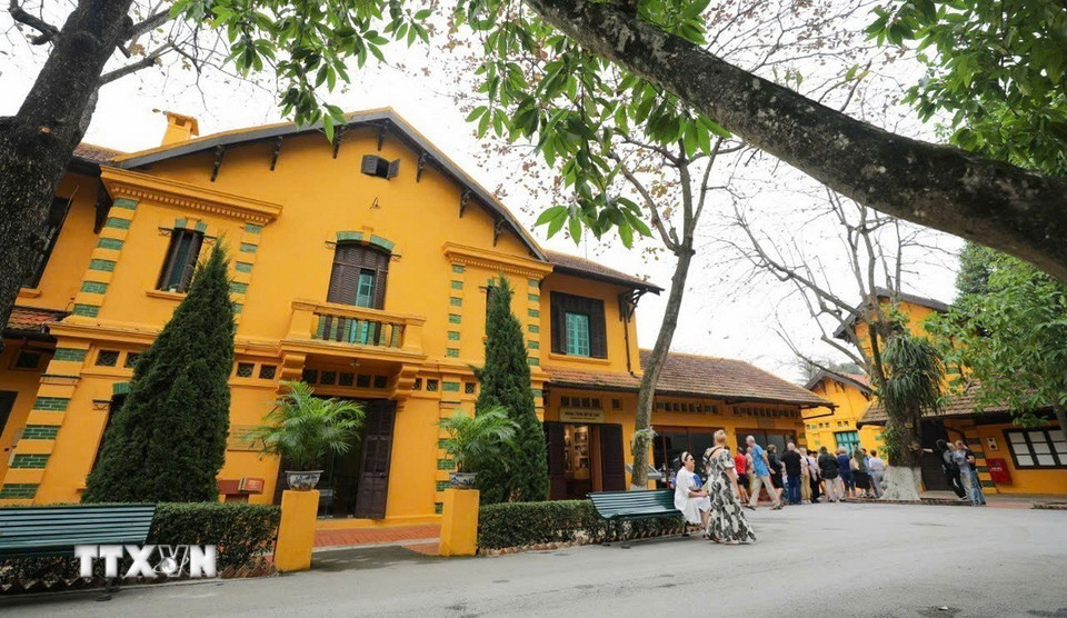 Khu Di tích Chủ tịch Hồ Chí Minh tại Phủ Chủ tịch có diện tích rộng 14,7 ha với 20 di tích bất động sản, di tích ngoài trời và 1.738 tài liệu, hiện vật gắn với cuộc đời của Người trong thời gian sống và làm việc tại đây. (Ảnh: Thanh Tùng/TTXVN)