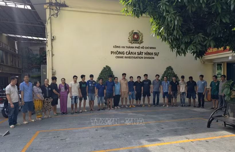 Các đối tượng bị bắt. (Ảnh: TTXVN phát)