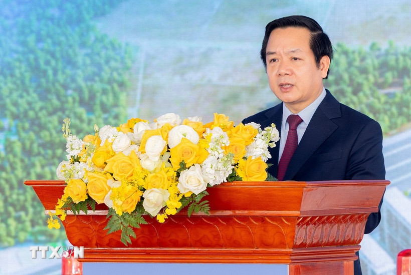 Ông Phạm Quang Ngọc, Chủ tịch Ủy ban Nhân dân tỉnh Hưng Yên phát biểu tại lễ khởi công. (Ảnh: Thế Duyệt/TTXVN)