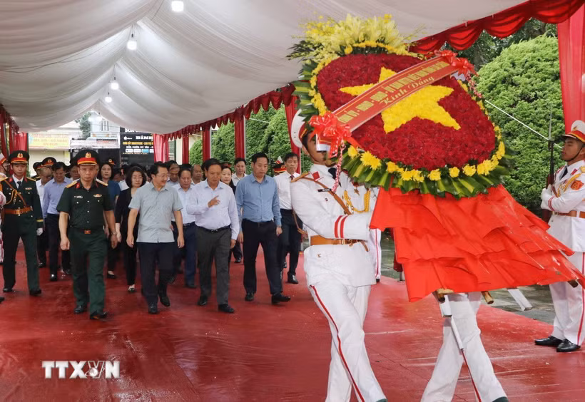 Tỉnh Lai Châu khánh thành Dự án sửa chữa, cải tạo, nâng cấp công trình Nghĩa trang Liệt sỹ tỉnh Lai Châu. (Ảnh: Nguyễn Oanh/TTXVN)