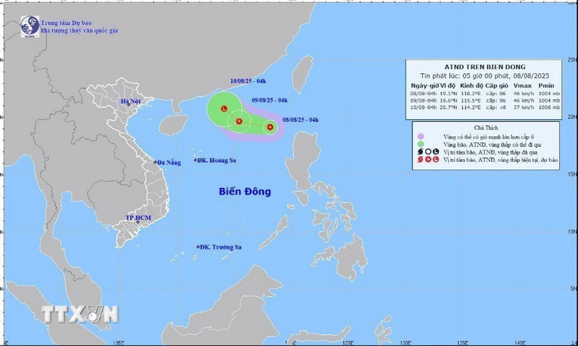 Hướng di chuyển của áp thấp nhiệt đới lúc 4 giờ ngày 8/8. (Ảnh: TTXVN phát)