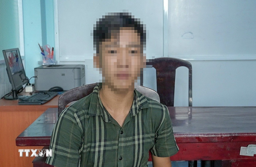 Đối tượng Nguyễn Bé Thành tại cơ quan Công an. (Ảnh: TTXVN phát) 