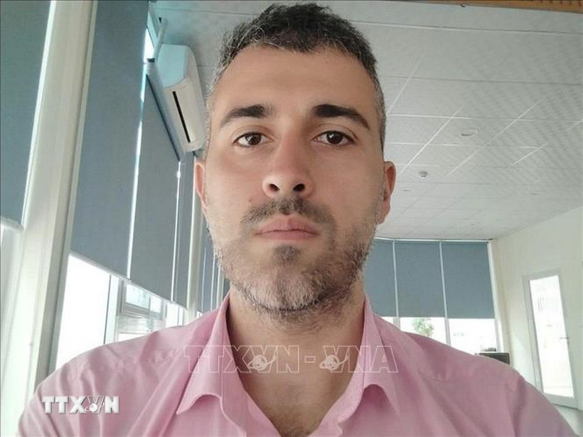 Ông Giulio Chinappi, Giám đốc khu vực châu Á của nhà xuất bản Anteo Edizioni (Italy) đưa ra khi trả lời phỏng vấn của phóng viên TTXVN tại Rome. (Ảnh: Trường Dụy/TTXVN)