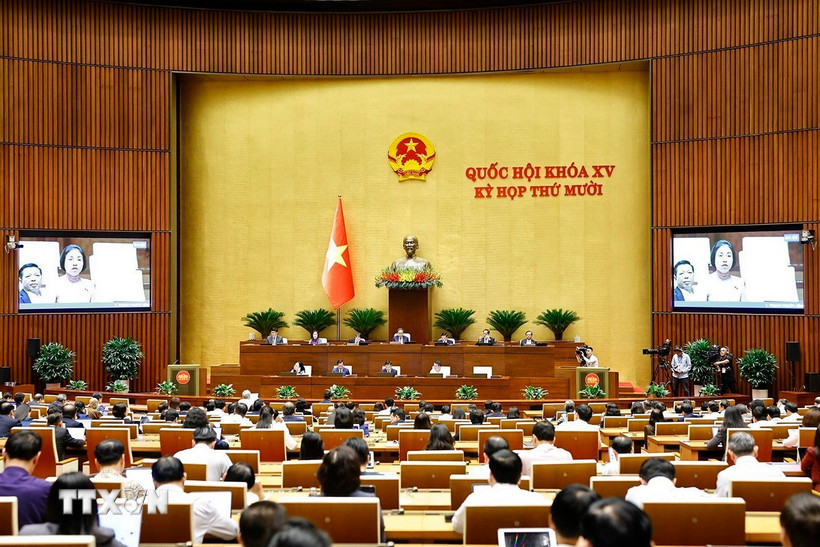 ສະພາແຫ່ງຊາດເຮັດວຽກຢູ່ຫໍສະພາ. (ພາບ: Doan Tan/VNA)