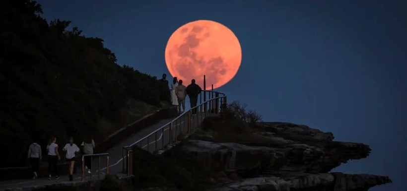 Siêu trăng chụp tại thành phố Sydney, Úc tháng 10/2024. (Ảnh: AFP)