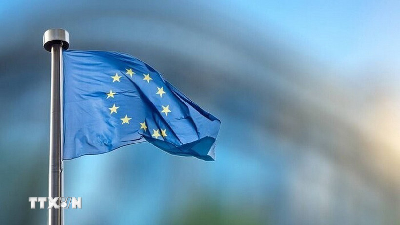 Cờ của Liên minh châu Âu (EU). Ảnh: IRNA/TTXVN