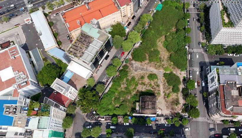 Khu đất số 2-4-6 đường Hai Bà Trưng ở phường Sài Gòn sẽ được sử dụng làm công viên, vườn hoa tạm phục vụ Tết. (Ảnh: TTXVN phát)